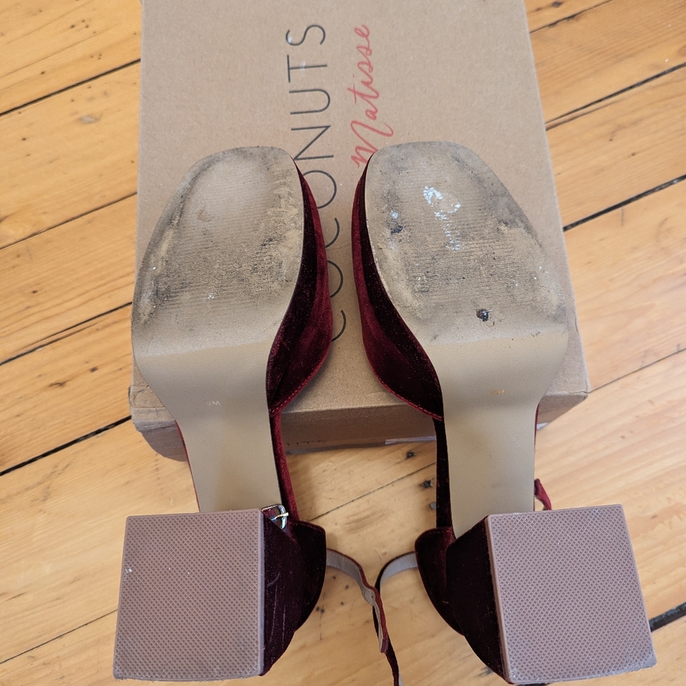 Coconuts by Matisse Misha Burgundy Red Velvet Platform Heels 👠 - Picture 16 of 16